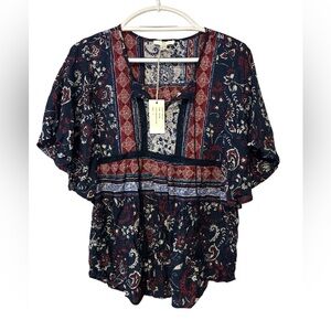 BLL New York Women's Sm Floral Flutter Sleeve Tassle Tie Front Boho Top viscose